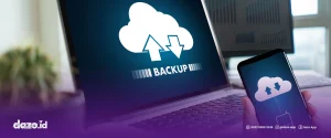 terdapat laptop dan hp berlatar belakang warna biru dengan simbol colud dan 2 panah keterbalikan arah yang sedang melakukan backup. Terutama pentingnya cara backup whatsapp